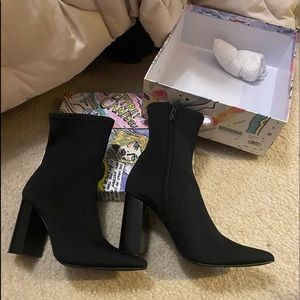 NWT SIZE 7 Jeffrey Campbell Nylon Boots